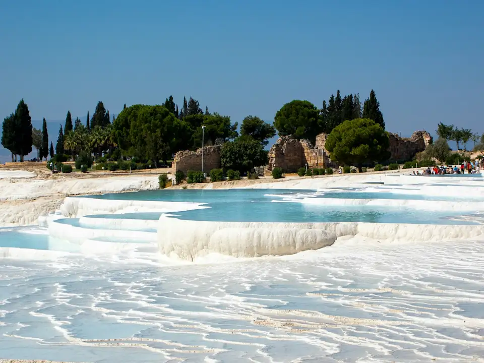 Pamukkale travertenleri